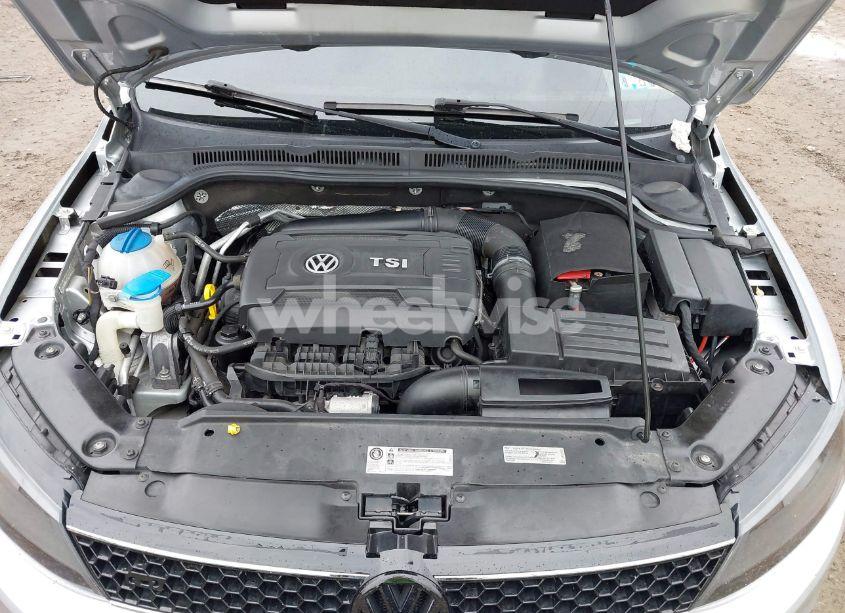Photo 10 of 2014 Volkswagen Jetta 1.8T SE (VIN 3VWD07AJ3EM252408)