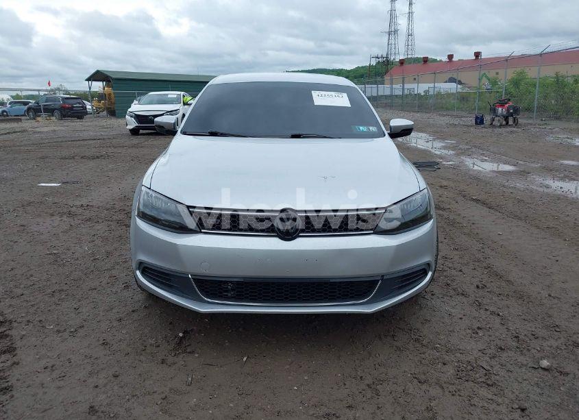 Photo 12 of 2014 Volkswagen Jetta 1.8T SE (VIN 3VWD07AJ3EM252408)