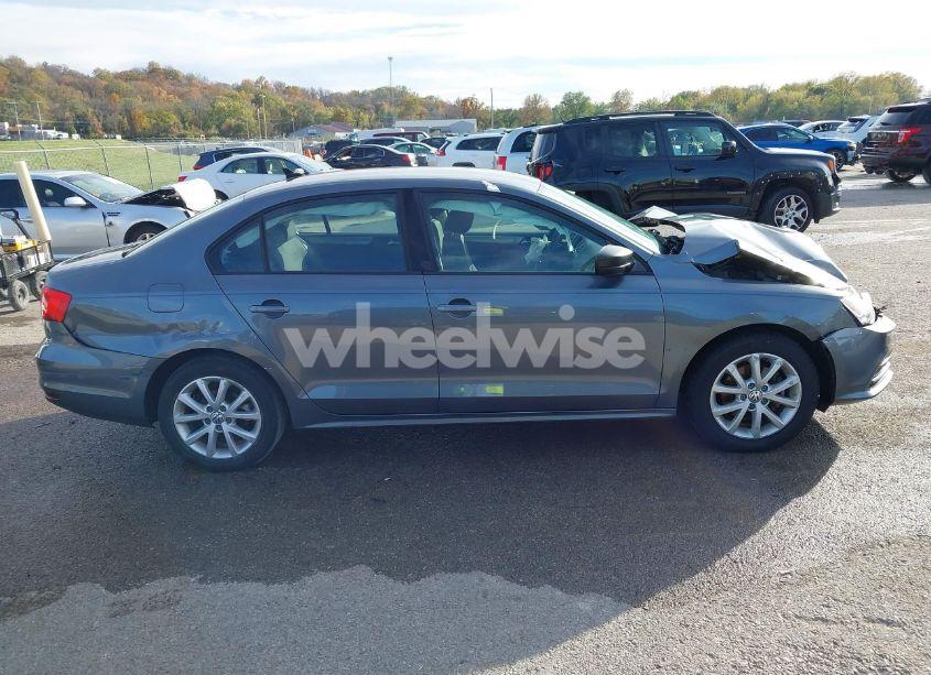 Photo 14 of 2015 Volkswagen Jetta 1.8T SE (VIN 3VWD07AJ3FM336505)