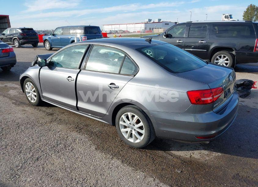 Photo 3 of 2015 Volkswagen Jetta 1.8T SE (VIN 3VWD07AJ3FM336505)