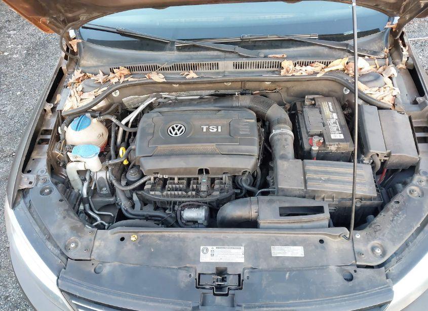 Photo 10 of 2014 Volkswagen Jetta 1.8T SE (VIN 3VWD07AJ4EM259495)