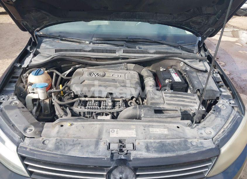 Photo 10 of 2014 Volkswagen Jetta 1.8T SE (VIN 3VWD07AJ5EM382349)