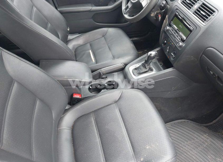 Photo 5 of 2014 Volkswagen Jetta 1.8T SE (VIN 3VWD07AJ6EM294202)