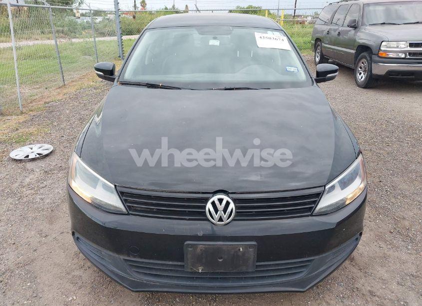 Photo 6 of 2014 Volkswagen Jetta 1.8T SE (VIN 3VWD07AJ6EM294233)
