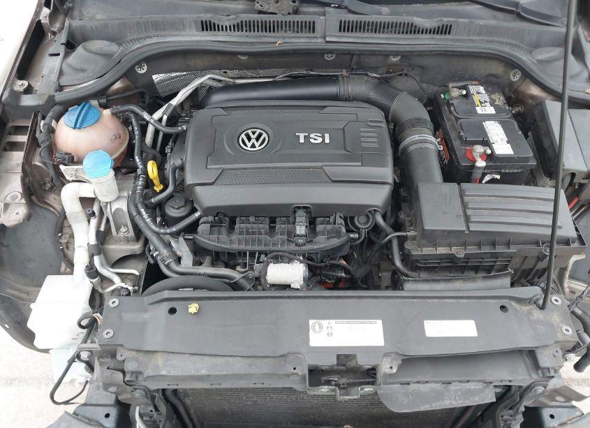 Photo 10 of 2014 Volkswagen Jetta 1.8T SE (VIN 3VWD07AJ6EM330745)