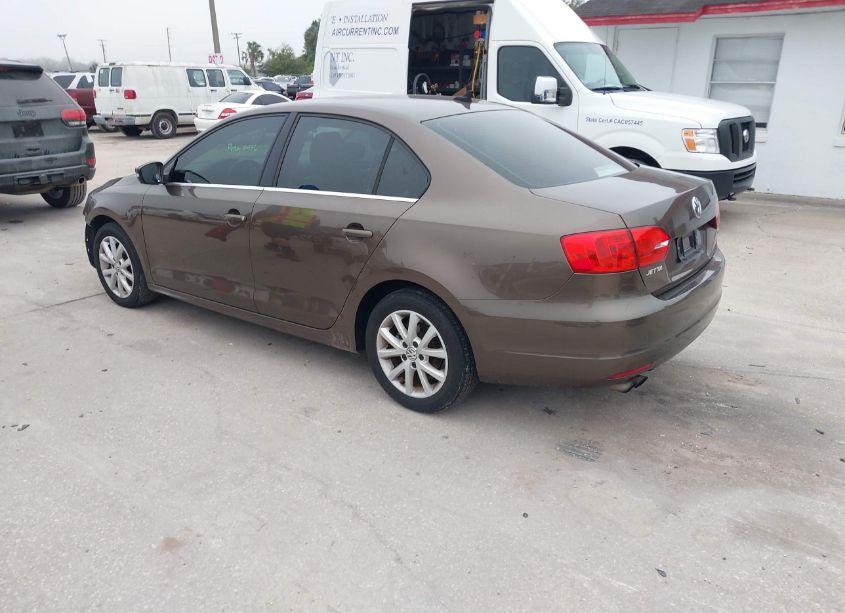 Photo 3 of 2014 Volkswagen Jetta 1.8T SE (VIN 3VWD07AJ6EM330745)