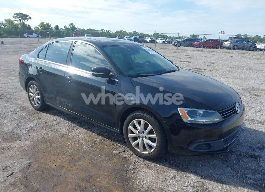 2014 Volkswagen Jetta 1.8T SE (VIN 3VWD07AJ6EM413088) main photo