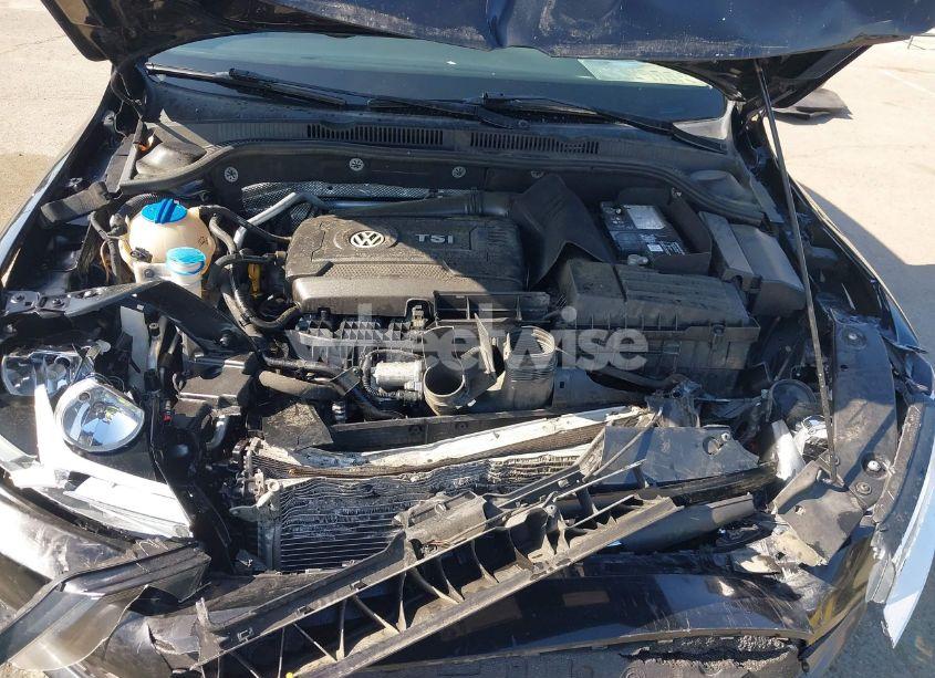 Photo 10 of 2015 Volkswagen Jetta 1.8T SE (VIN 3VWD07AJ6FM354397)