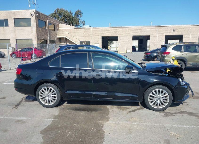 Photo 13 of 2015 Volkswagen Jetta 1.8T SE (VIN 3VWD07AJ6FM354397)