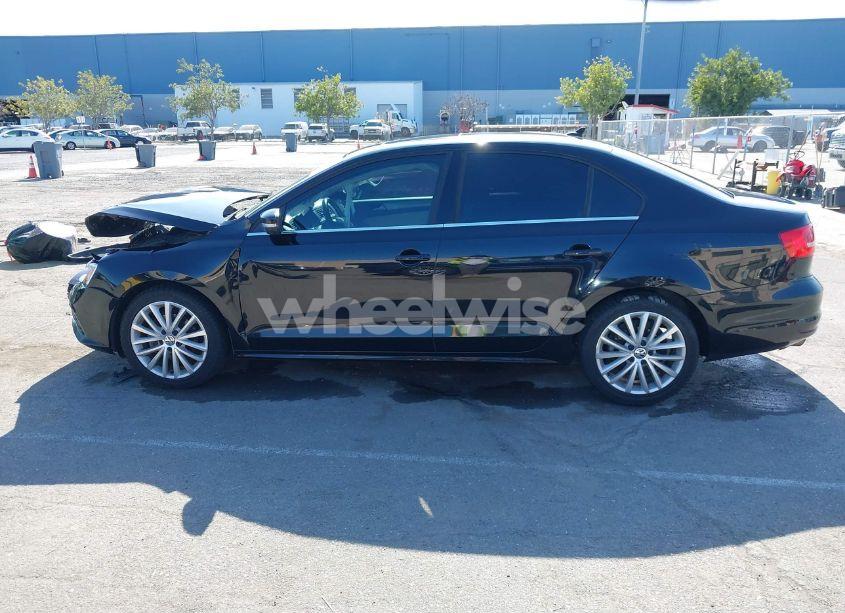 Photo 14 of 2015 Volkswagen Jetta 1.8T SE (VIN 3VWD07AJ6FM354397)