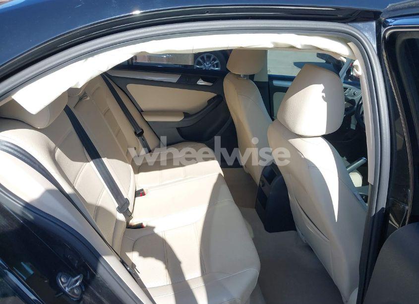 Photo 8 of 2015 Volkswagen Jetta 1.8T SE (VIN 3VWD07AJ6FM354397)