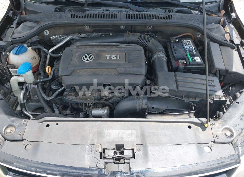 Photo 10 of 2015 Volkswagen Jetta 1.8T SE (VIN 3VWD07AJ6FM404344)
