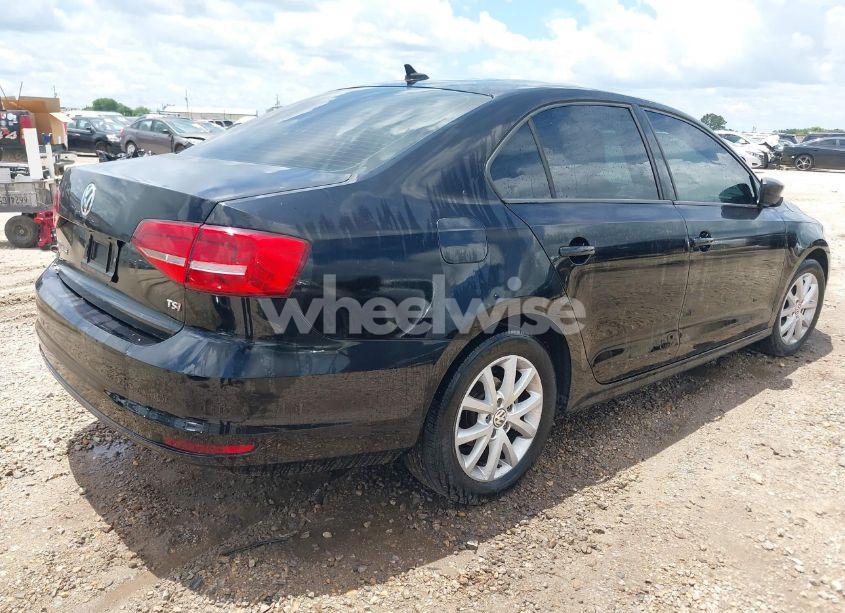 Photo 4 of 2015 Volkswagen Jetta 1.8T SE (VIN 3VWD07AJ6FM404344)