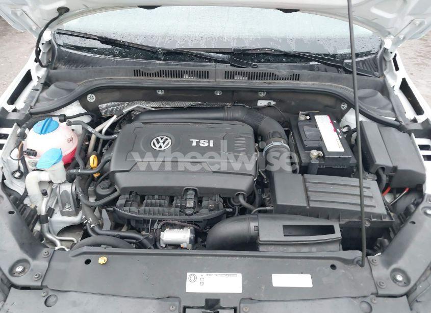 Photo 10 of 2014 Volkswagen Jetta 1.8T SE (VIN 3VWD07AJ7EM330558)