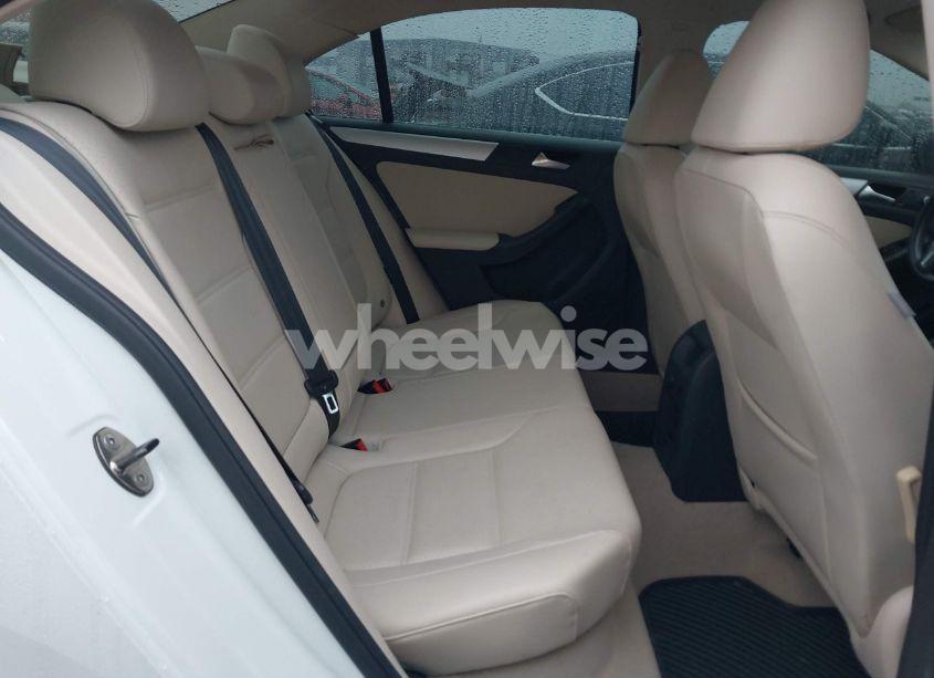 Photo 8 of 2014 Volkswagen Jetta 1.8T SE (VIN 3VWD07AJ7EM330558)