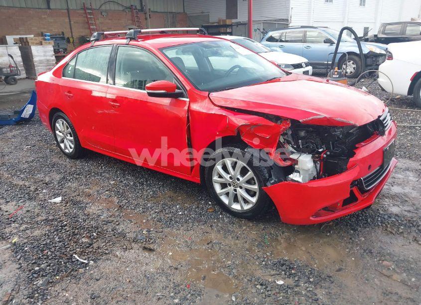 2014 Volkswagen Jetta 1.8T SE (VIN 3VWD07AJ7EM431129) main photo