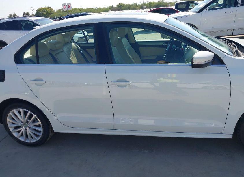 Photo 13 of 2015 Volkswagen Jetta 1.8T SE (VIN 3VWD07AJ7FM266538)