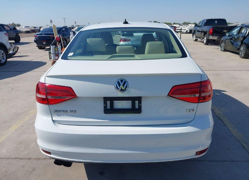 Photo 16 of 2015 Volkswagen Jetta 1.8T SE (VIN 3VWD07AJ7FM266538)