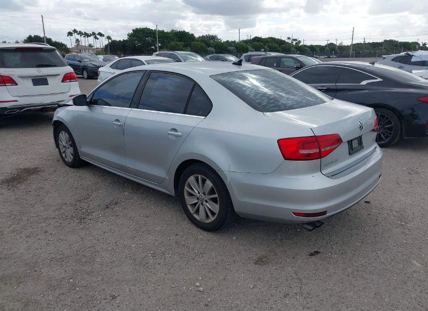 Photo 3 of 2015 Volkswagen Jetta 1.8T SE (VIN 3VWD07AJ7FM278396)
