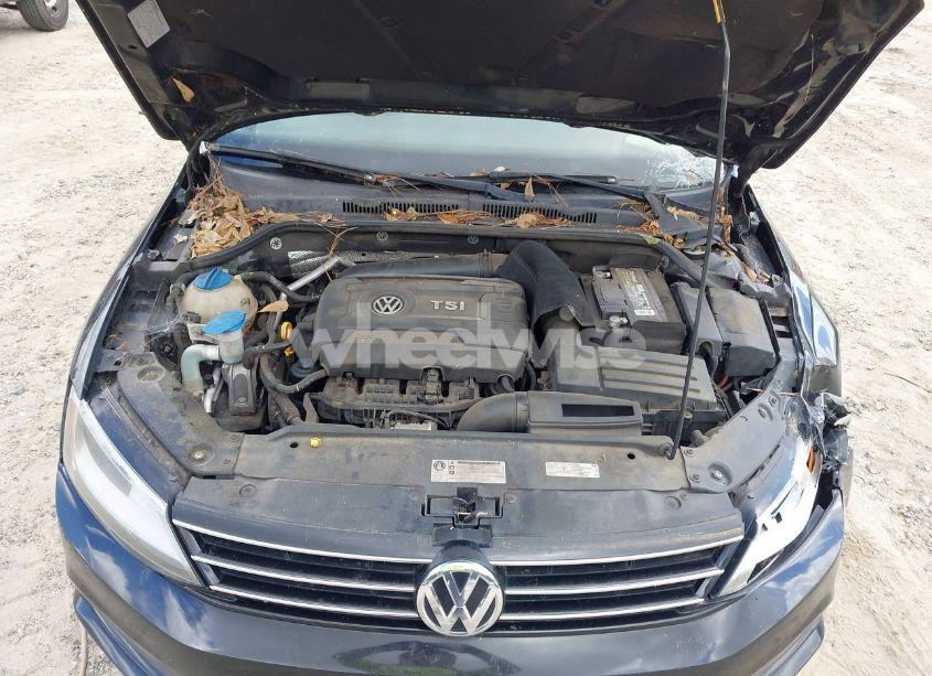 Photo 10 of 2015 Volkswagen Jetta 1.8T SE (VIN 3VWD07AJ7FM313101)