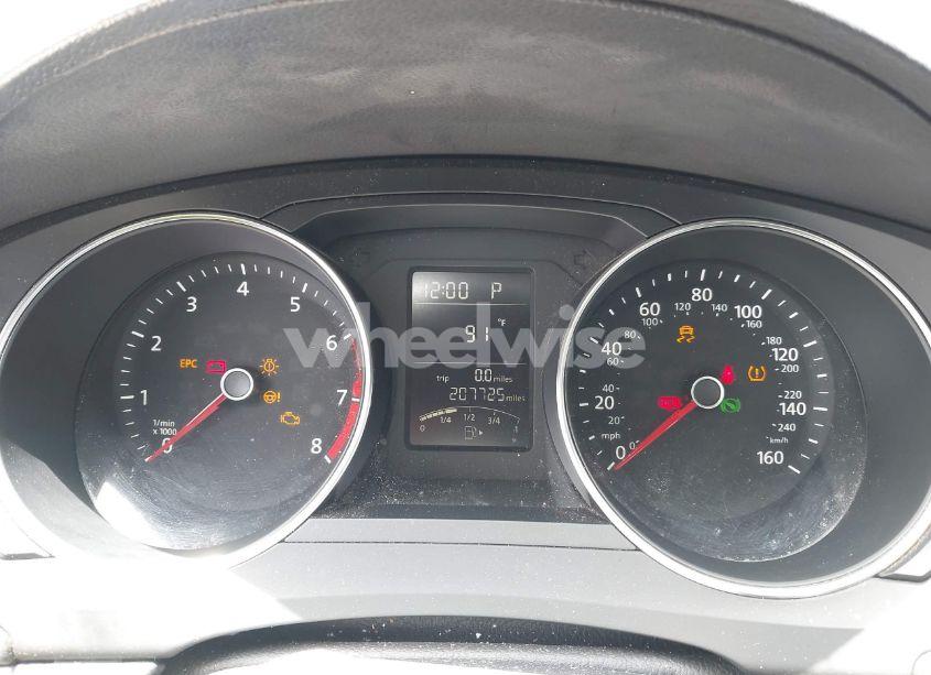 Photo 7 of 2015 Volkswagen Jetta 1.8T SE (VIN 3VWD07AJ7FM313101)