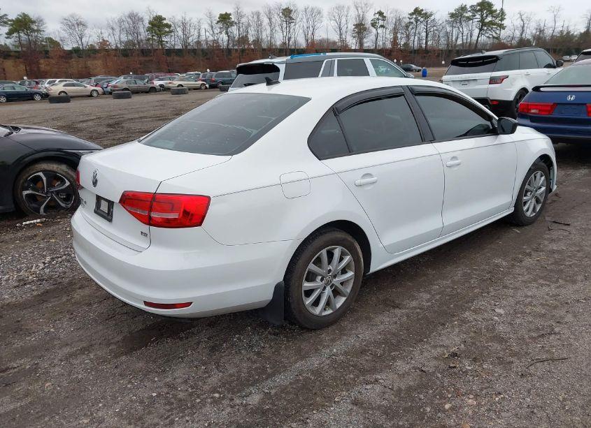 Photo 4 of 2015 Volkswagen Jetta 1.8T SE (VIN 3VWD07AJ7FM413960)