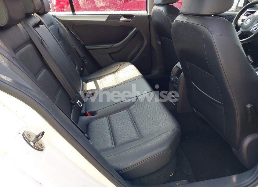 Photo 8 of 2014 Volkswagen Jetta 1.8T SE (VIN 3VWD07AJ8EM242456)