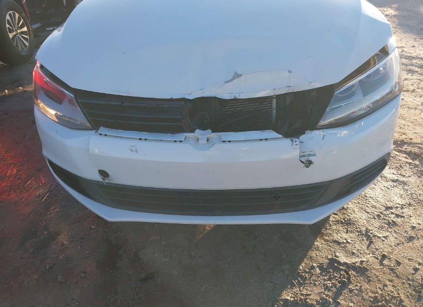 Photo 6 of 2014 Volkswagen Jetta 1.8T SE (VIN 3VWD07AJ8EM268913)