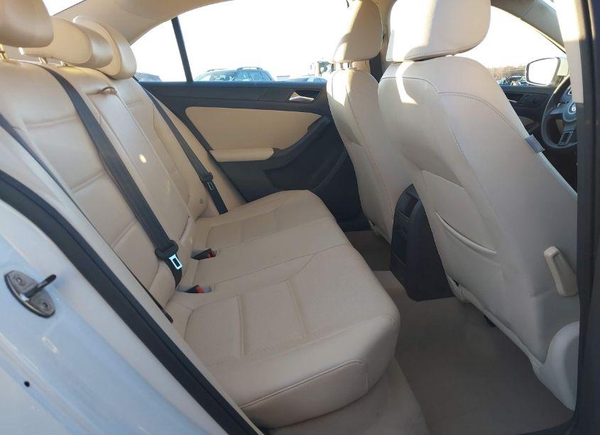 Photo 8 of 2014 Volkswagen Jetta 1.8T SE (VIN 3VWD07AJ8EM268913)