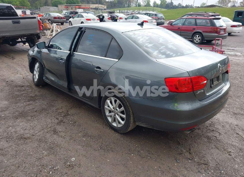 Photo 3 of 2014 Volkswagen Jetta 1.8T SE (VIN 3VWD07AJ8EM314305)