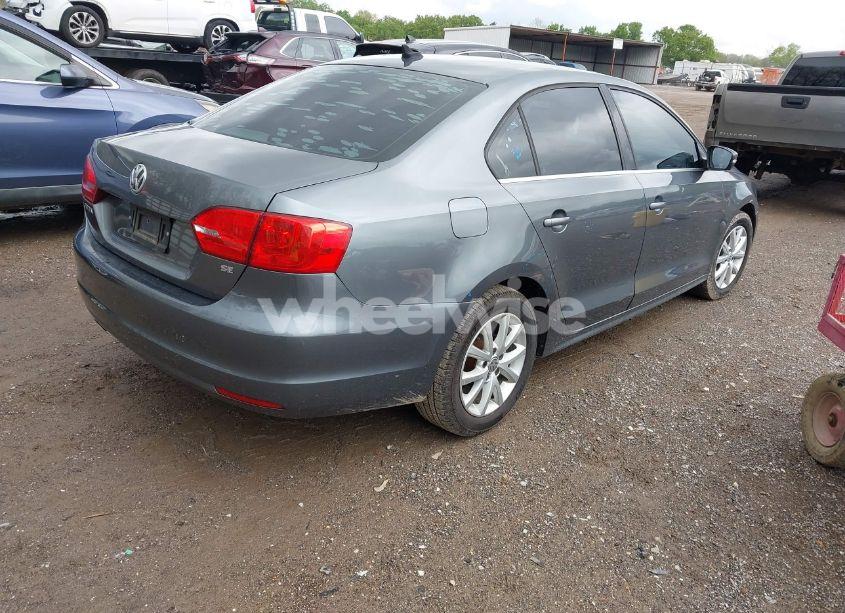 Photo 4 of 2014 Volkswagen Jetta 1.8T SE (VIN 3VWD07AJ8EM314305)