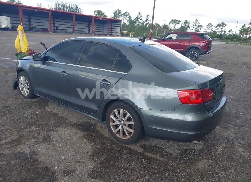 Photo 3 of 2014 Volkswagen Jetta 1.8T SE (VIN 3VWD07AJ9EM277085)