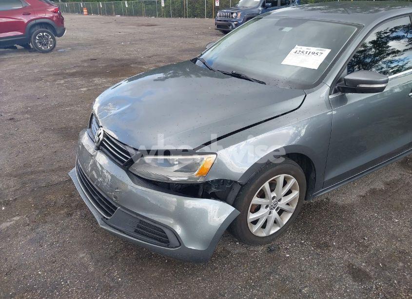 Photo 6 of 2014 Volkswagen Jetta 1.8T SE (VIN 3VWD07AJ9EM277085)