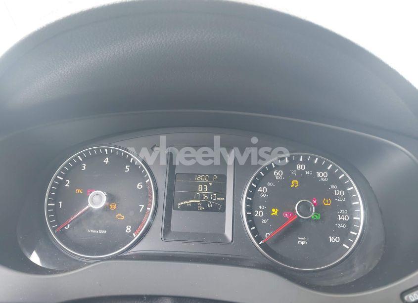 Photo 7 of 2014 Volkswagen Jetta 1.8T SE (VIN 3VWD07AJ9EM277085)