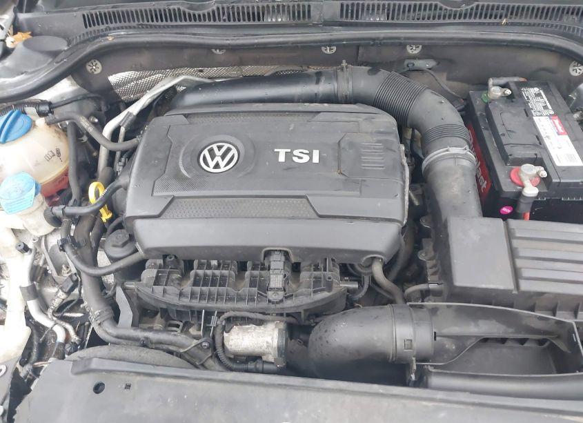 Photo 10 of 2014 Volkswagen Jetta 1.8T SE (VIN 3VWD07AJ9EM281427)