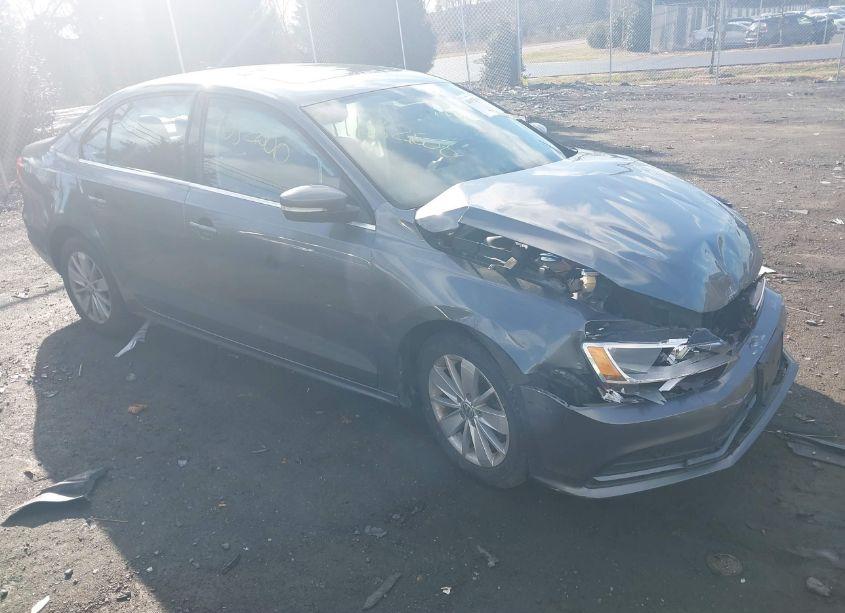 Photo 10 of 2015 Volkswagen Jetta 1.8T SE (VIN 3VWD07AJ9FM284040)