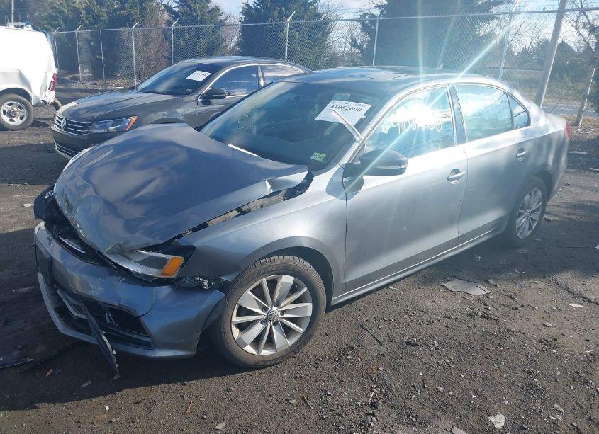 Photo 11 of 2015 Volkswagen Jetta 1.8T SE (VIN 3VWD07AJ9FM284040)