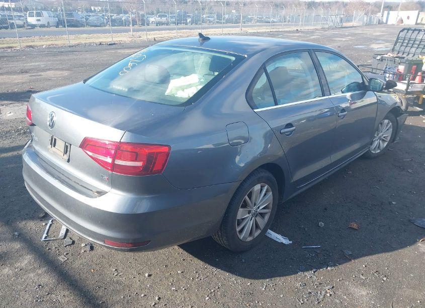 Photo 13 of 2015 Volkswagen Jetta 1.8T SE (VIN 3VWD07AJ9FM284040)