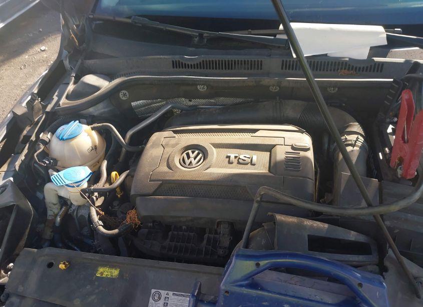 Photo 3 of 2015 Volkswagen Jetta 1.8T SE (VIN 3VWD07AJ9FM284040)