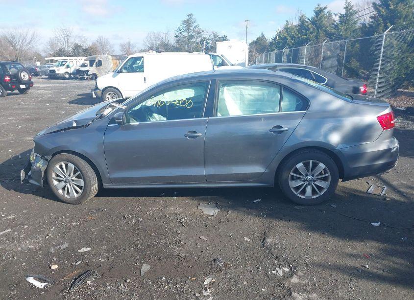 Photo 7 of 2015 Volkswagen Jetta 1.8T SE (VIN 3VWD07AJ9FM284040)