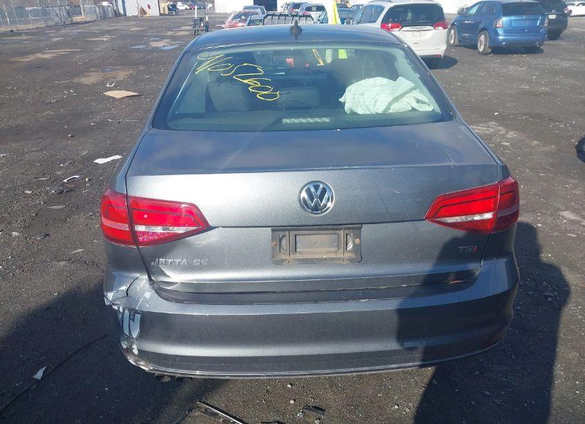 Photo 9 of 2015 Volkswagen Jetta 1.8T SE (VIN 3VWD07AJ9FM284040)