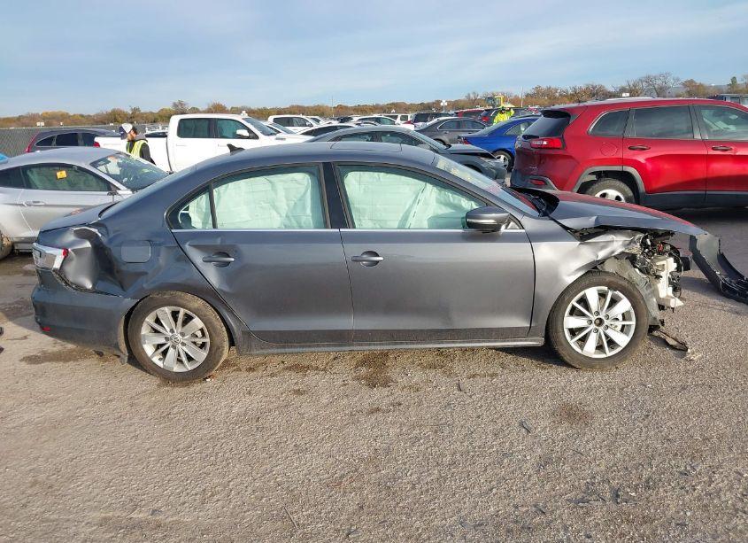 Photo 14 of 2015 Volkswagen Jetta 1.8T SE (VIN 3VWD07AJ9FM306554)