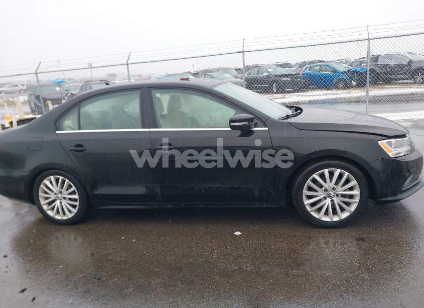 Photo 13 of 2015 Volkswagen Jetta 1.8T SE (VIN 3VWD07AJ9FM307302)