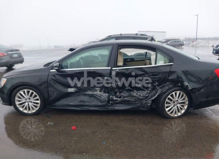 Photo 14 of 2015 Volkswagen Jetta 1.8T SE (VIN 3VWD07AJ9FM307302)