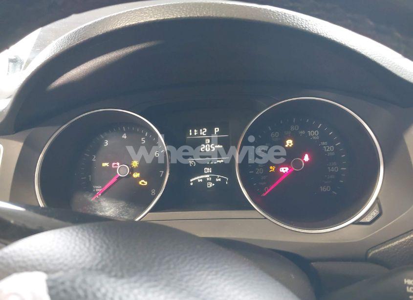 Photo 7 of 2015 Volkswagen Jetta 1.8T SE (VIN 3VWD07AJ9FM310300)