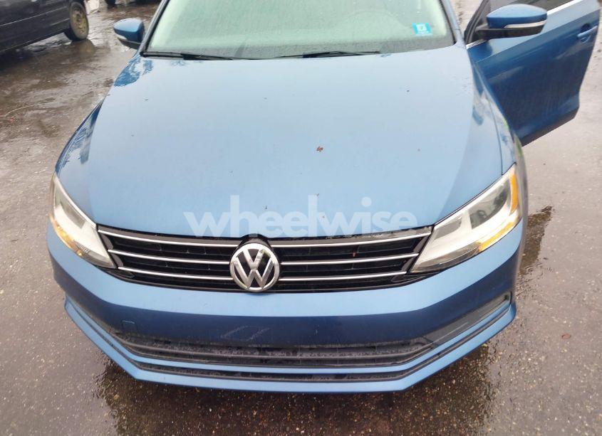Photo 6 of 2015 Volkswagen Jetta 1.8T SE (VIN 3VWD07AJ9FM329266)