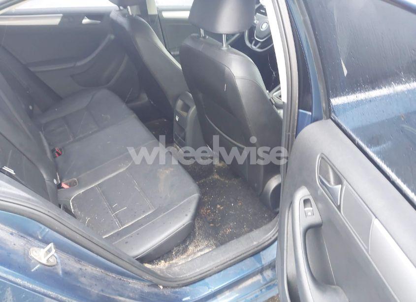 Photo 8 of 2015 Volkswagen Jetta 1.8T SE (VIN 3VWD07AJ9FM329266)