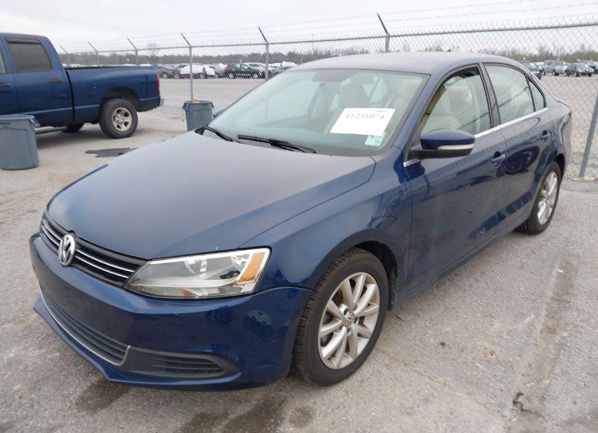 Photo 2 of 2014 Volkswagen Jetta 1.8T SE (VIN 3VWD07AJXEM427317)