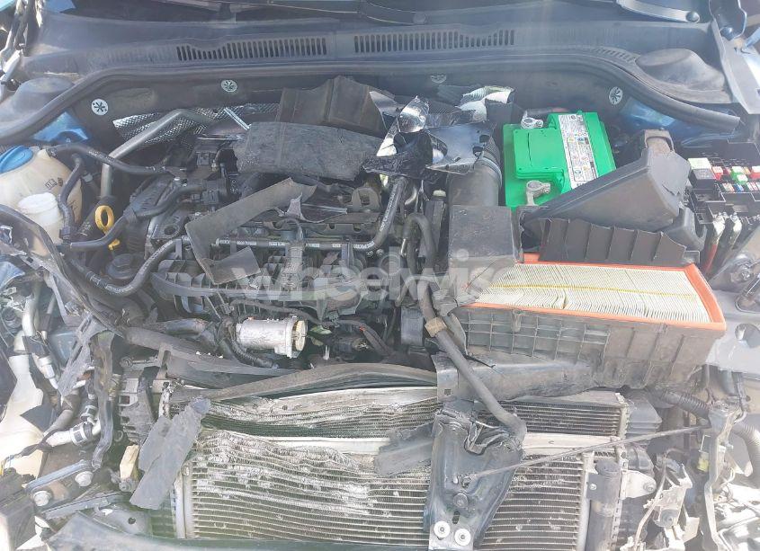 Photo 10 of 2015 Volkswagen Jetta 1.8T SE (VIN 3VWD07AJXFM285827)