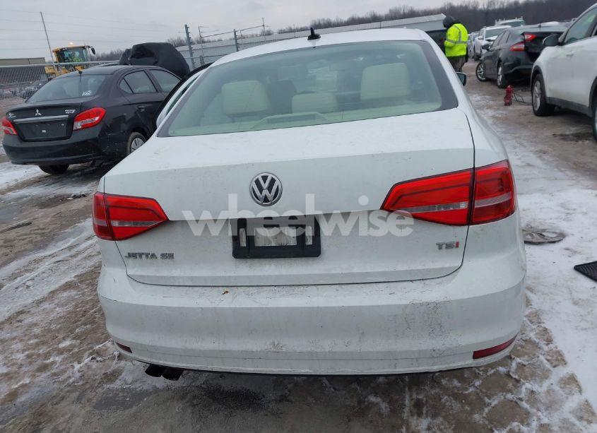 Photo 16 of 2015 Volkswagen Jetta 1.8T SE (VIN 3VWD07AJXFM324240)